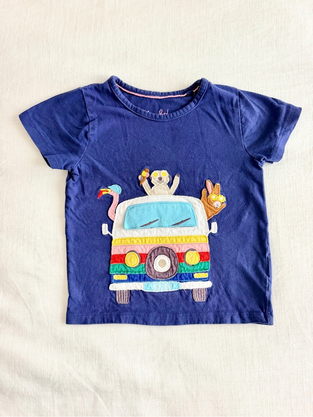 Mini Boden appliqué rainbow animal caravan lift the flap tee 3-4yrs